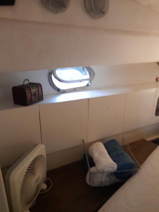 Botel Barco Lucky Sant Adria de Besos